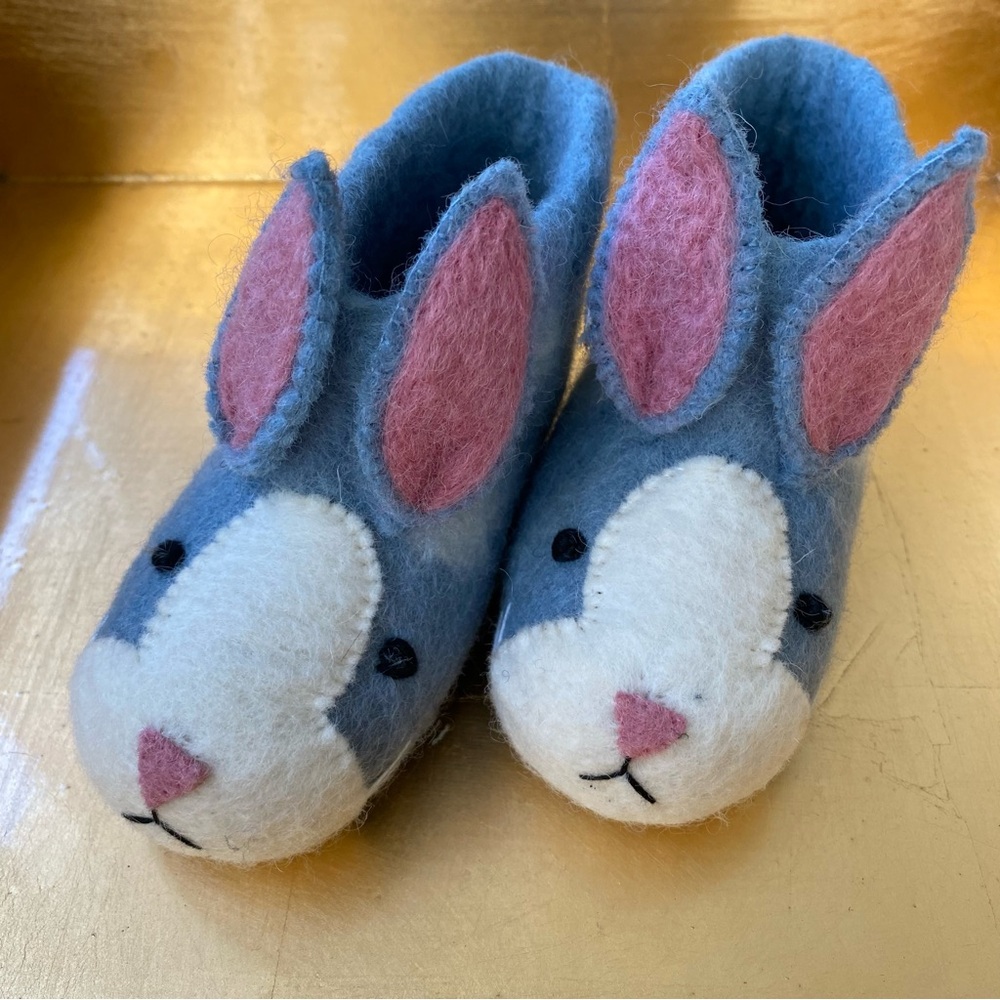 Rory Rabbit Felt Slippers, by Sew Heart Felt England. 12-18 months. Handmade - Picture 5 of 12